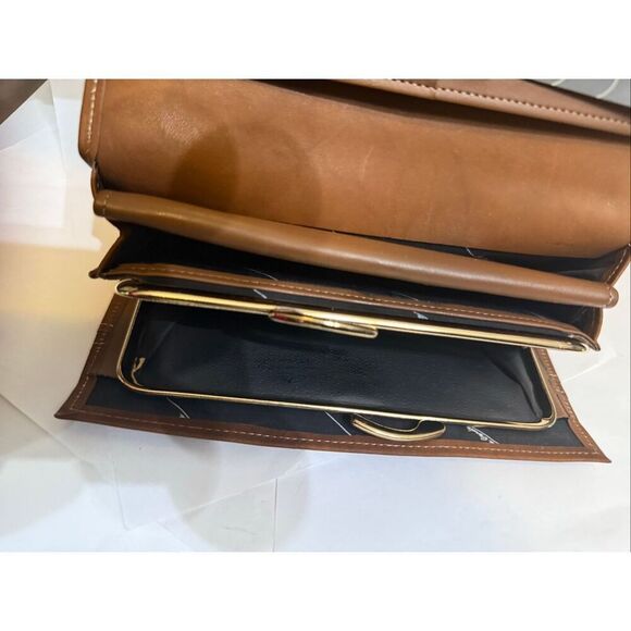 La Garde Crafted By Rolfs Genuine Leather Snap Fold Over Wallet Purse Tan - Picture 8 of 8